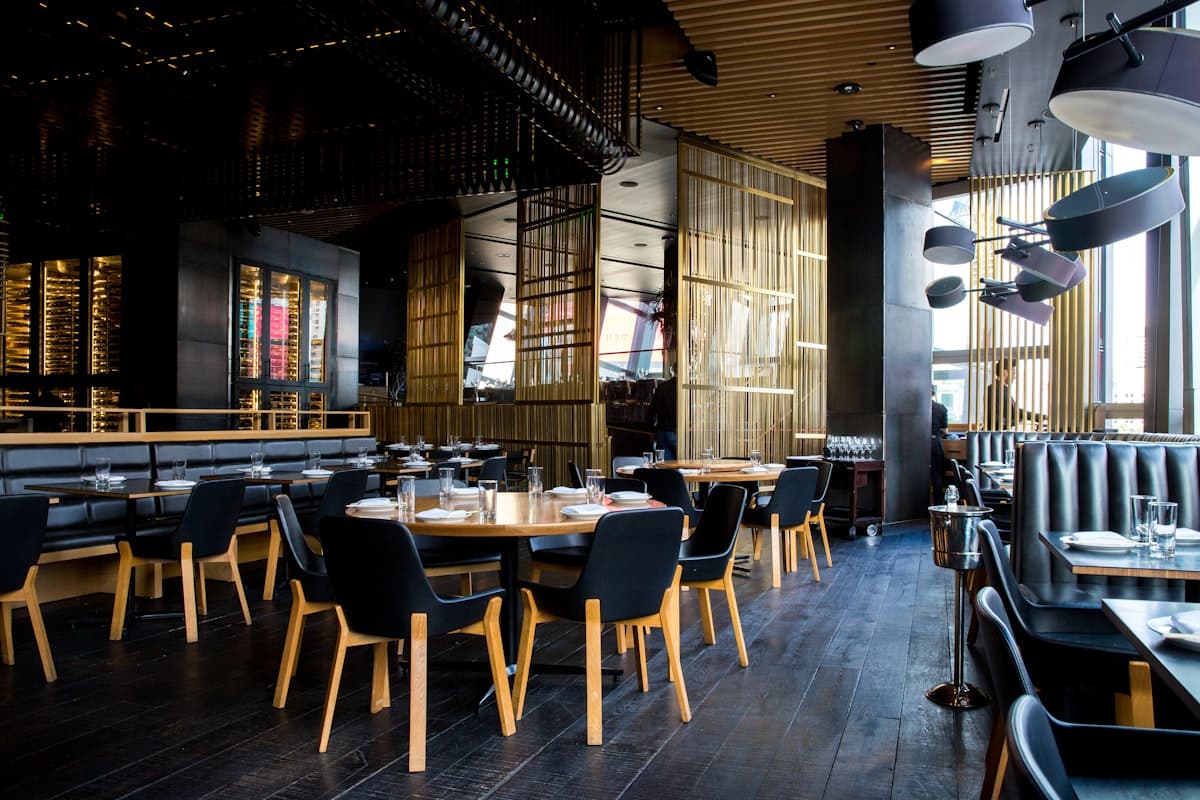 Commercial projects by Arterra Interio